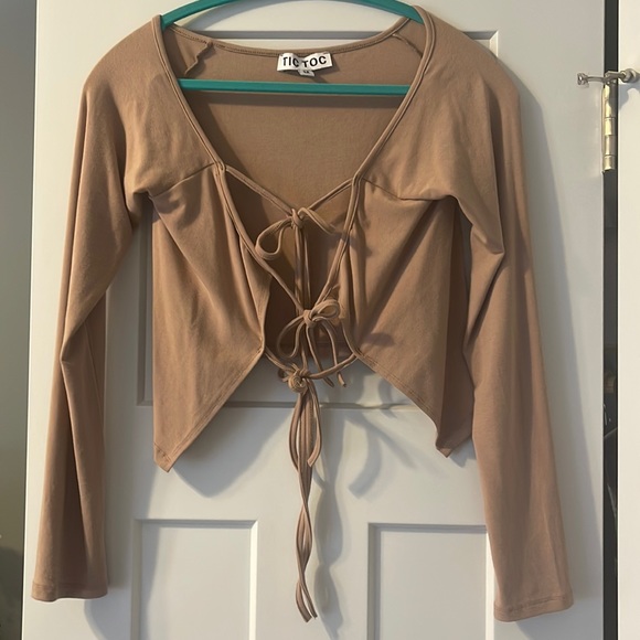 Tops - NWOT Open Front Crop Top